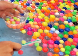 スーパーボールすくい